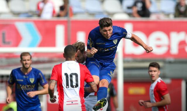 两队并未盲 两队并未盲